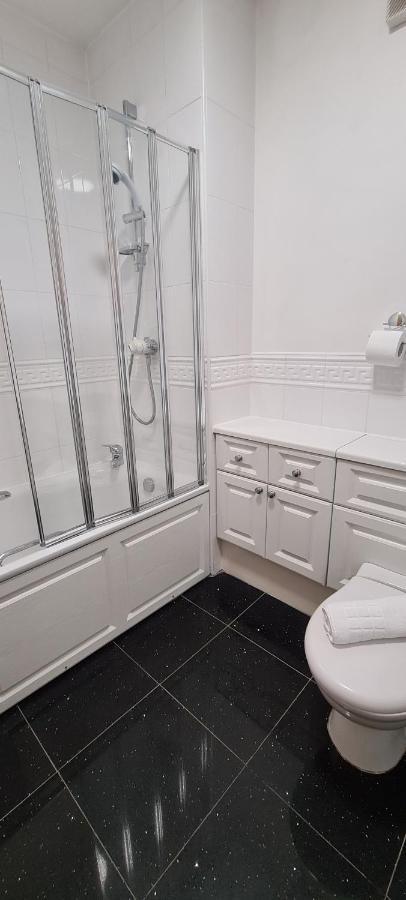 Pass The Keys Spacious 3Beds Flat Near City Centre - Free Parking Edinburgh Exterior foto
