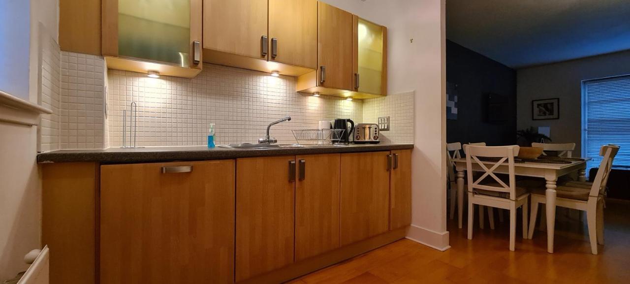Pass The Keys Spacious 3Beds Flat Near City Centre - Free Parking Edinburgh Exterior foto