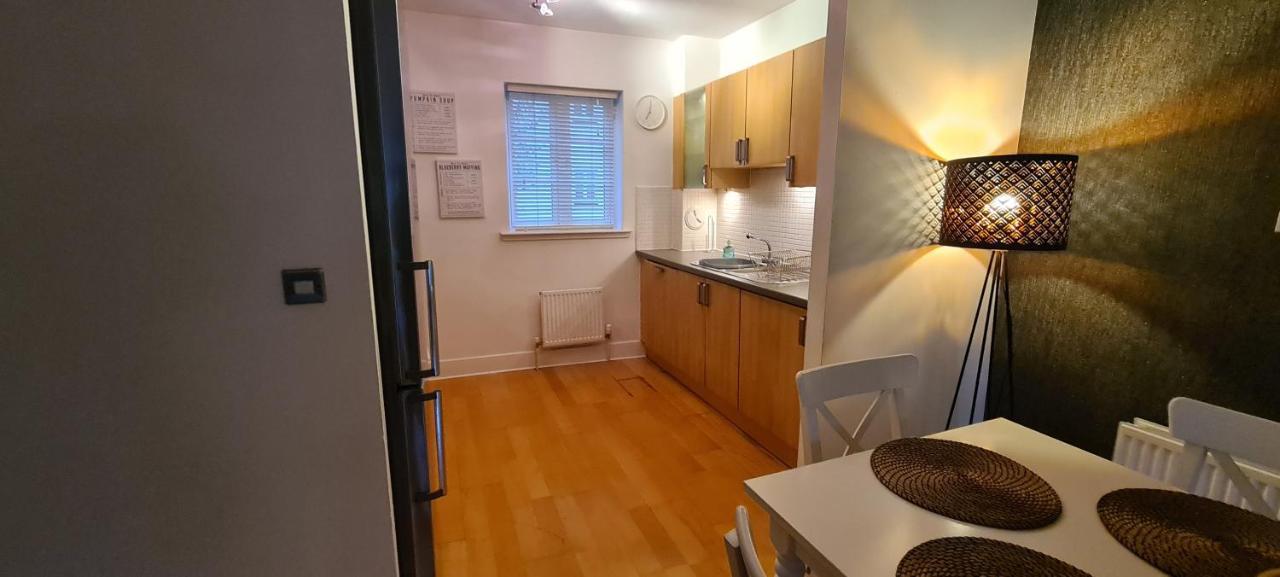 Pass The Keys Spacious 3Beds Flat Near City Centre - Free Parking Edinburgh Exterior foto